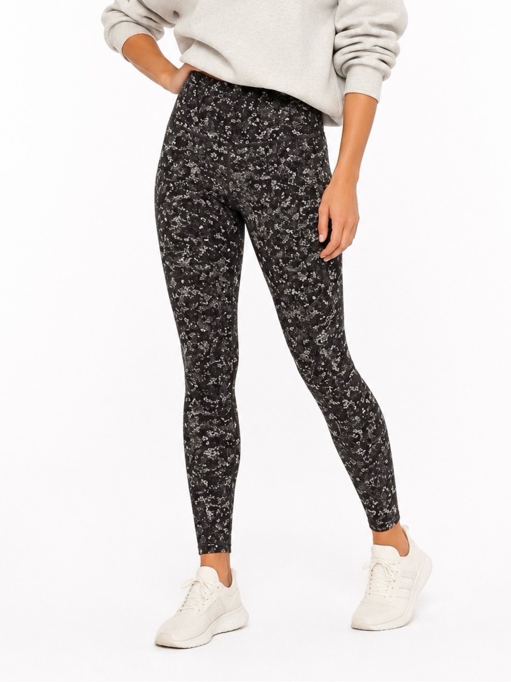 lululemon athletica  Black & Gray Floral-Print High-Rise Leggings size XS